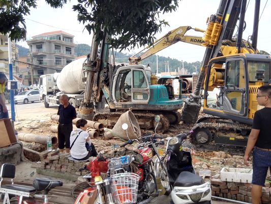 Wiertnica palowa do ciężkich prac o udźwigu 50 000 kg z hydraulicznym systemem 32 MPa i maksymalną siłą wyciągania 100 kN do zastosowań w wierceniach